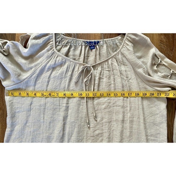 Apt 9 Women's sz L Top Sand Chevron Keyhole Long Sleeve Pullover Blouse EUC - Picture 4 of 10